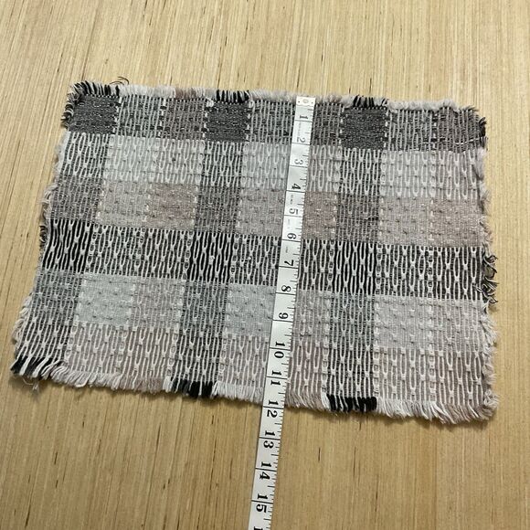 Plaid Black White Beige Set Of 4 Placemats Fringed Edges - Picture 2 of 5